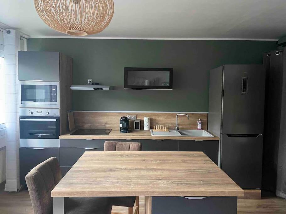 Apartment Lumineux Et Elegant - Parking Gratuit *